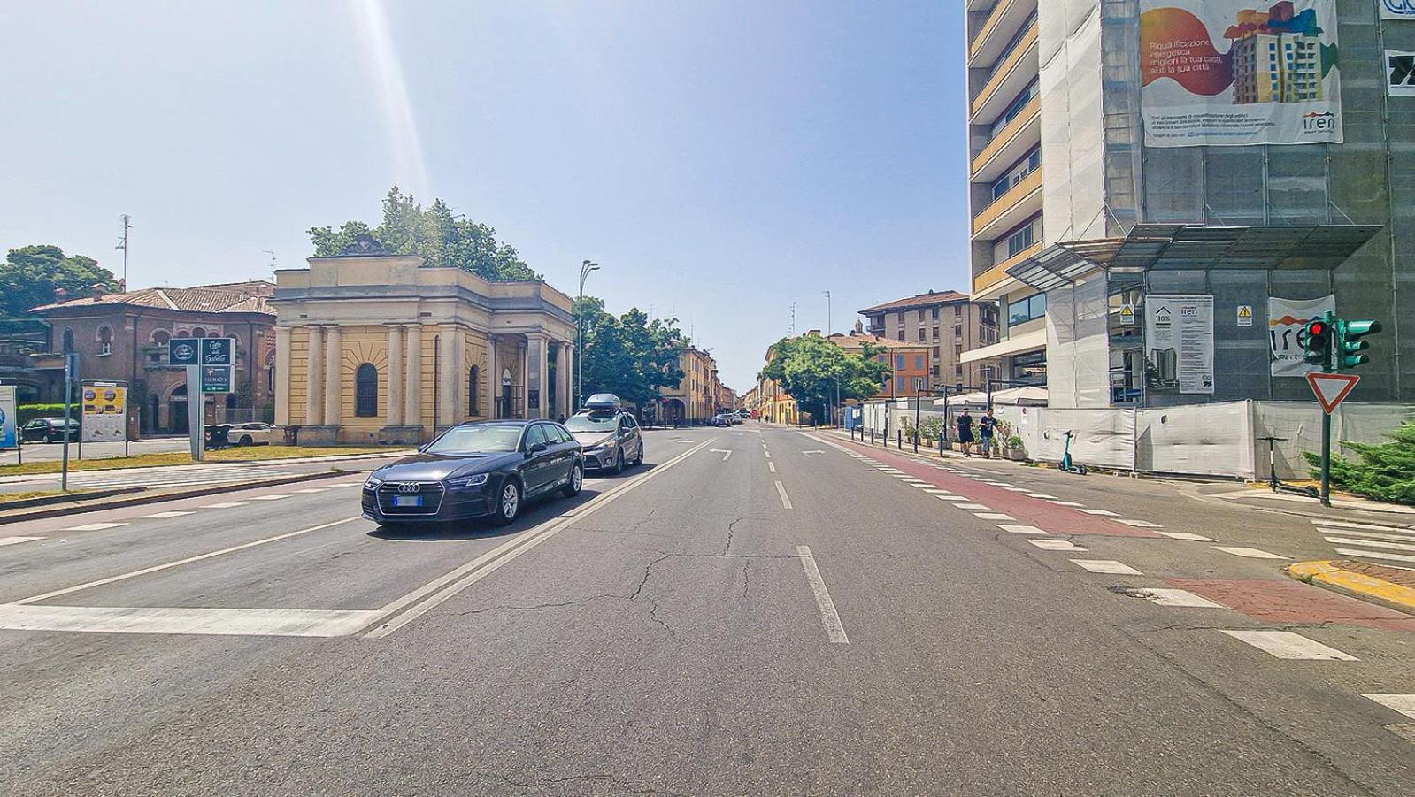 Alle Porte Del Centro - - - Ingresso Centro Storico - Parcheggio Gratuito Guest house Reggio Emilia